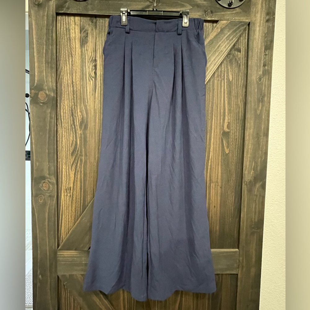 Halara wide leg waffle pants blue medium.